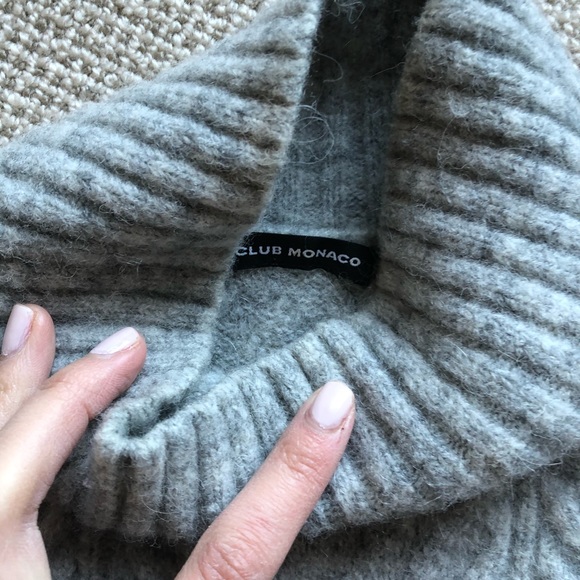 CLUB MONACO Grey cable knit sweater - Picture 5 of 8
